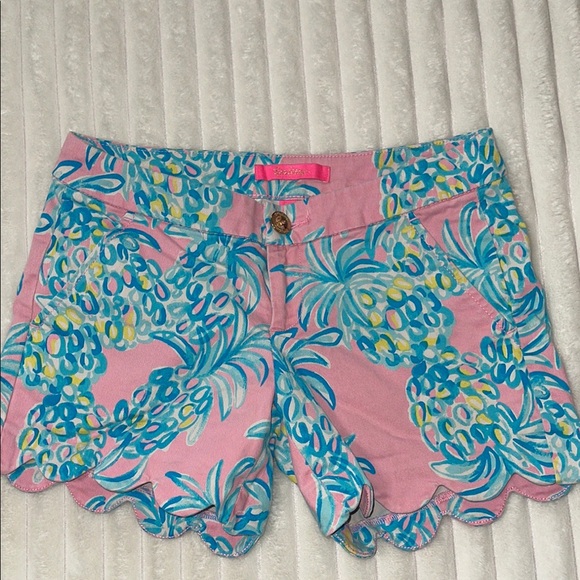 Lilly Pulitzer Pants - Lilly Pulitzer Scalloped Shorts | Size 00